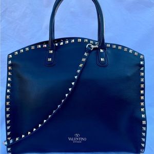Authentic Valentino Rockstud Top Handle Handbag, Pre-Loved. Moving sale.
